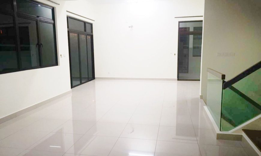 Horizon Hills – 3 Storey Semi Detached House – FOR SALE Horizon Hills – 3 Storey Semi Detached House – FOR SALE