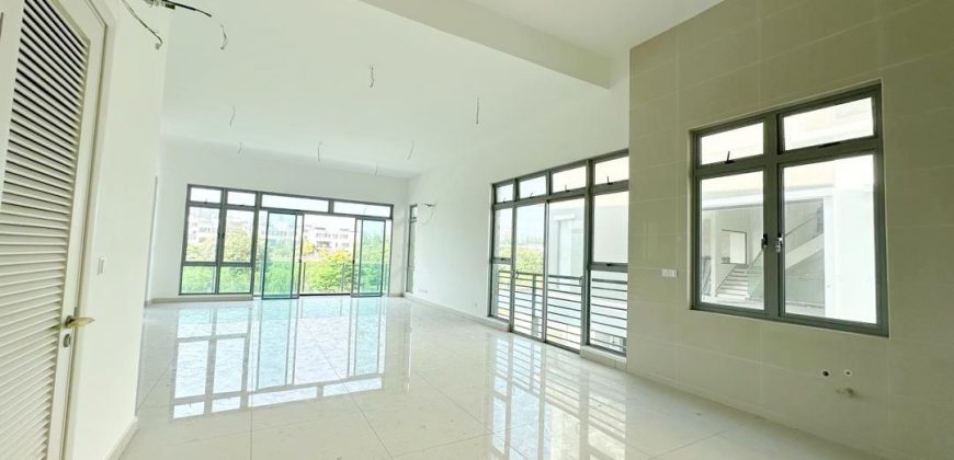 Horizon Hills – 3 Storey Semi Detached House – FOR SALE Horizon Hills – 3 Storey Semi Detached House – FOR SALE