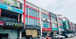 Mount Austin – 3 Storey Shoplot – FOR SALE Mount Austin – 3 Storey Shoplot – FOR SALE