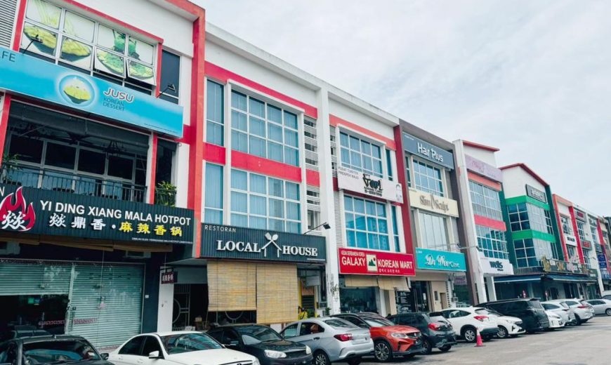 Mount Austin – 3 Storey Shoplot – FOR SALE Mount Austin – 3 Storey Shoplot – FOR SALE
