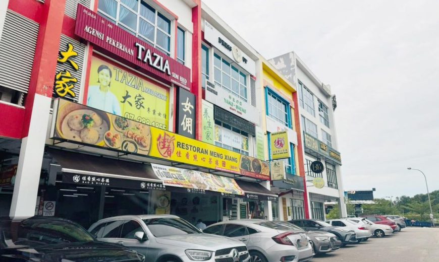 Mount Austin – 3 Storey Shoplot – FOR SALE Mount Austin – 3 Storey Shoplot – FOR SALE