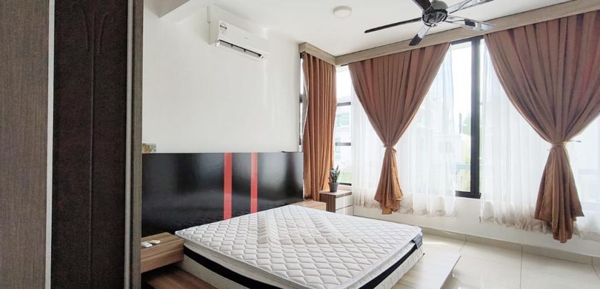 Mutiara Mas – 3 Storey Cluster House – FOR SALE Mutiara Mas – 3 Storey Cluster House – FOR SALE