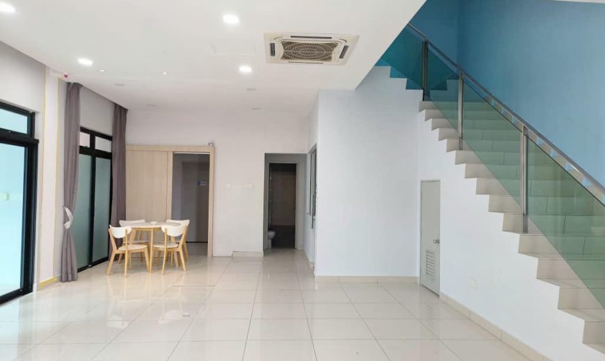 Mutiara Mas – 3 Storey Cluster House – FOR SALE Mutiara Mas – 3 Storey Cluster House – FOR SALE