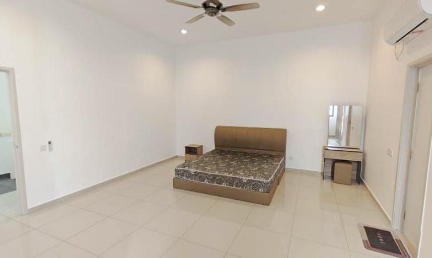 Setia Tropika – 2 Storey Superlink House – FOR SALE Setia Tropika – 2 Storey Superlink House – FOR SALE