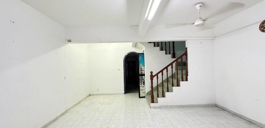 Taman Bukit Tiram – 2 Storey Terrace House – FOR RENT Taman Bukit Tiram – 2 Storey Terrace House – FOR RENT