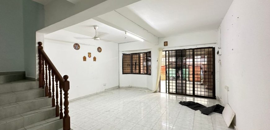 Taman Bukit Tiram – 2 Storey Terrace House – FOR RENT Taman Bukit Tiram – 2 Storey Terrace House – FOR RENT