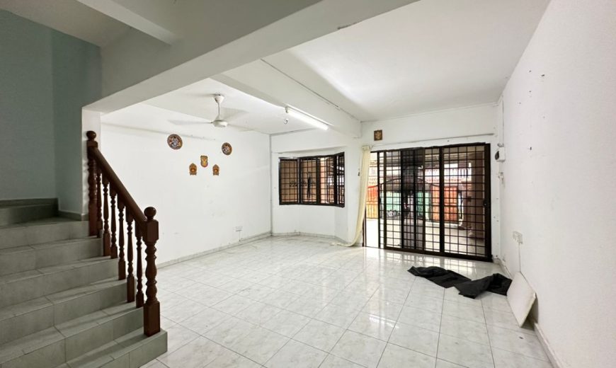 Taman Bukit Tiram – 2 Storey Terrace House – FOR RENT Taman Bukit Tiram – 2 Storey Terrace House – FOR RENT
