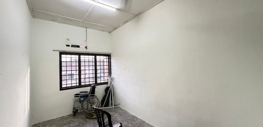 Taman Bukit Tiram – 2 Storey Terrace House – FOR RENT Taman Bukit Tiram – 2 Storey Terrace House – FOR RENT