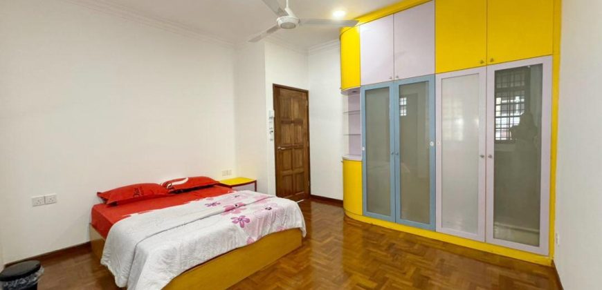 Taman Molek – 2 Storey Corner Terrace House – FOR SALE Taman Molek – 2 Storey Corner Terrace House – FOR SALE