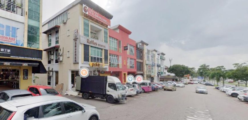 Taman Molek – 3 Storey Corner Shoplot – FOR SALE
