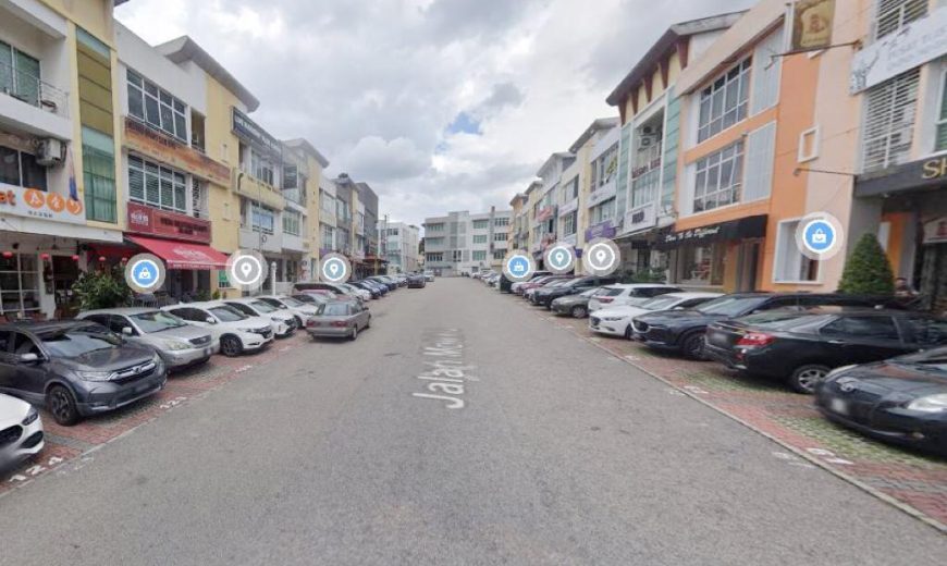 Taman Molek – 3 Storey Corner Shoplot – FOR SALE Taman Molek – 3 Storey Corner Shoplot – FOR SALE