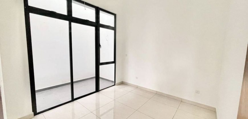 Horizon Hills – 3 Storey Corner Semi Detached House – FOR SALE Horizon Hills – 3 Storey Corner Semi Detached House – FOR SALE