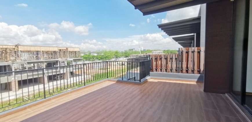 Senibong Cove – 3 Storey Terrace House – FOR SALE Senibong Cove – 3 Storey Terrace House – FOR SALE