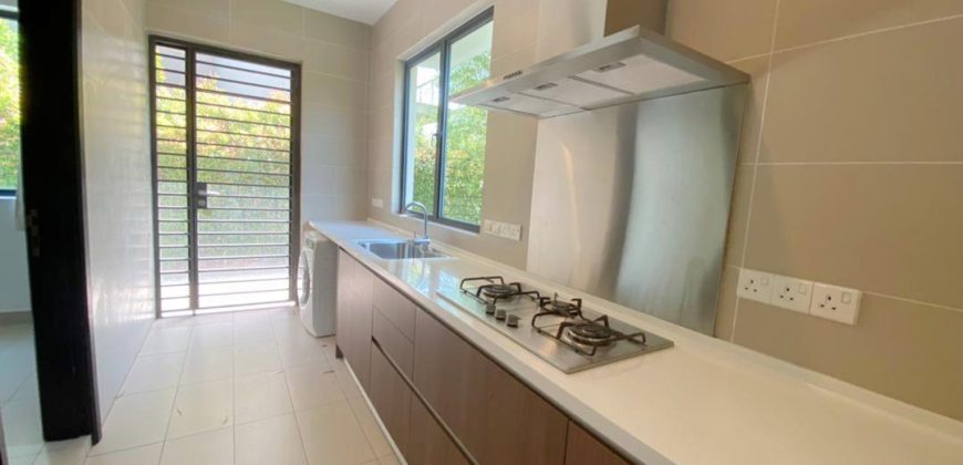 Leisure Farm – 2 Storey Corner Bungalow House – FOR SALE