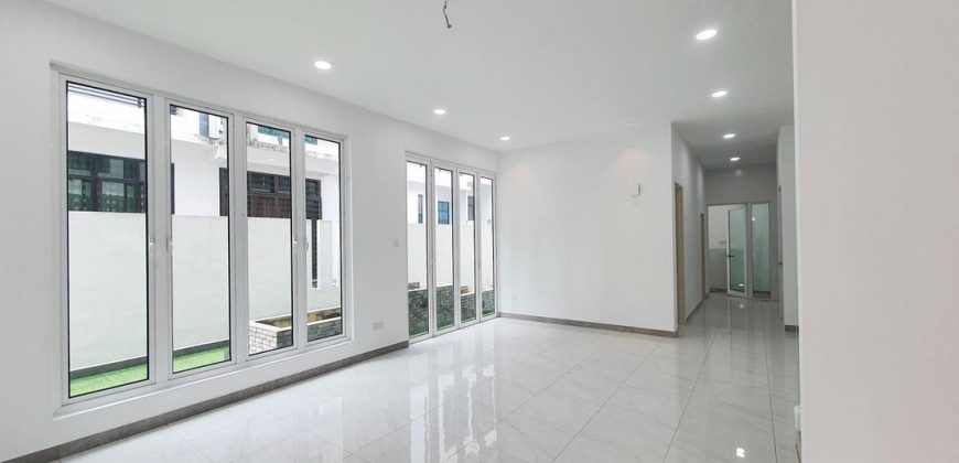 Taman Mount Austin – 2 Storey Cluster House – FOR SALE Taman Mount Austin – 2 Storey Cluster House – FOR SALE