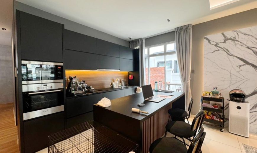 Taman Kempas Utama – 2 Storey Cluster House – FOR SALE Taman Kempas Utama – 2 Storey Cluster House – FOR SALE