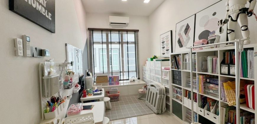 Taman Kempas Utama – 2 Storey Cluster House – FOR SALE Taman Kempas Utama – 2 Storey Cluster House – FOR SALE