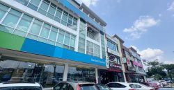 Taman Molek – 3.5 Storey Shop Lot – FOR SALE Taman Molek – 3.5 Storey Shop Lot – FOR SALE