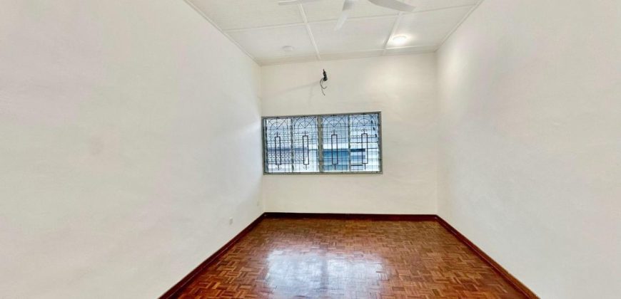 Taman Serene Park – 2 Storey Semi Detcahed House – FOR SALE Taman Serene Park – 2 Storey Semi Detcahed House – FOR SALE
