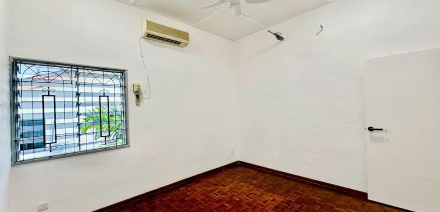 Taman Serene Park – 2 Storey Semi Detcahed House – FOR SALE Taman Serene Park – 2 Storey Semi Detcahed House – FOR SALE