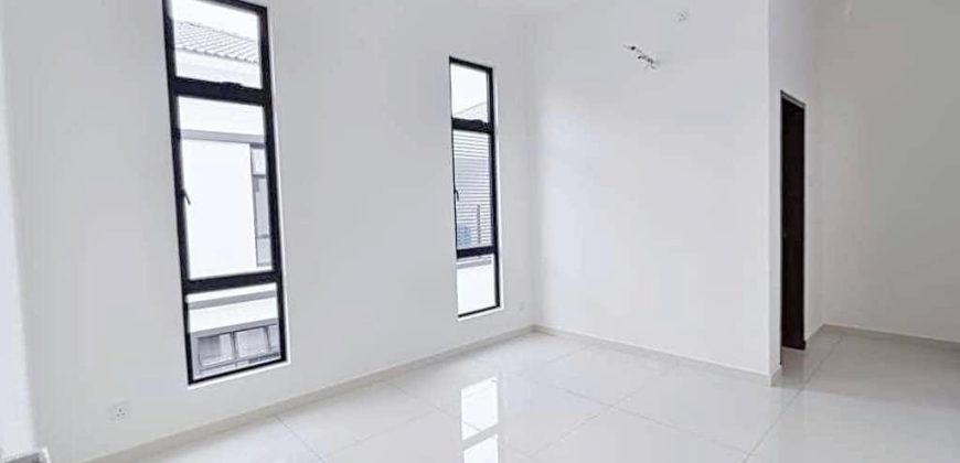 Austin Crest – 2 Storey Cluster House – FOR SALE Austin Crest – 2 Storey Cluster House – FOR SALE