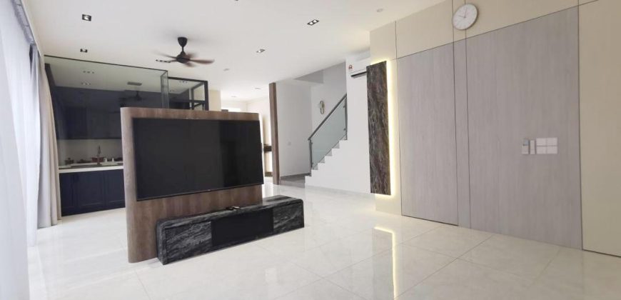 Eco Spring – 2.5 Storey Cluster House – FOR SALE Eco Spring – 2.5 Storey Cluster House – FOR SALE