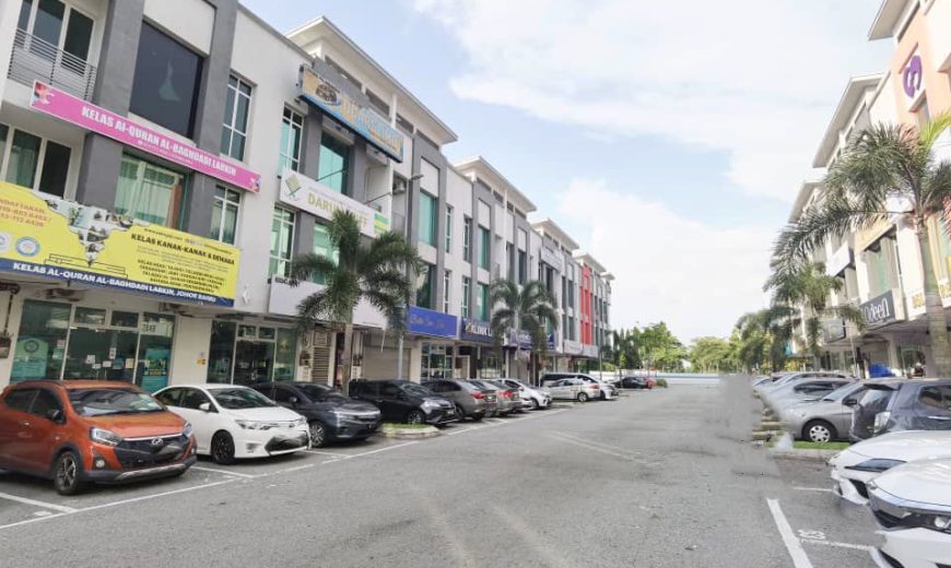 Larkin Jaya – 3 Storey Shoplot – FOR SALE Larkin Jaya – 3 Storey Shoplot – FOR SALE