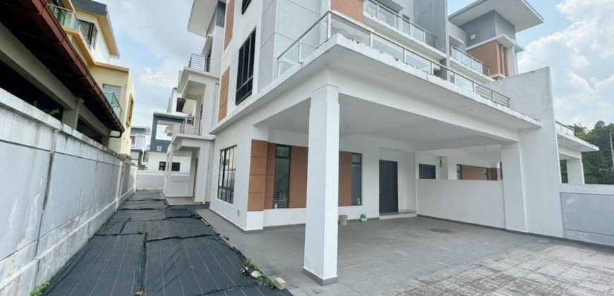 Taman Desa Tebrau – 3 Storey Semi Detached House – FOR SALE Taman Desa Tebrau – 3 Storey Semi Detached House – FOR SALE
