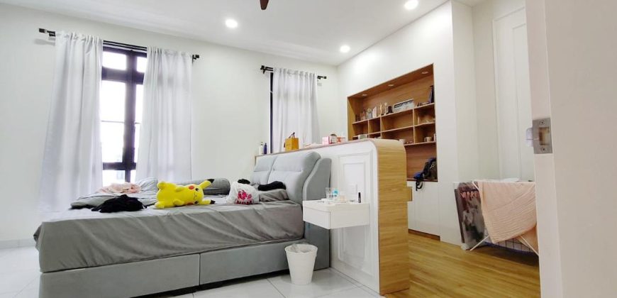 Eco Botanic – 3 Storey Terrace House – FOR SALE Eco Botanic – 3 Storey Terrace House – FOR SALE