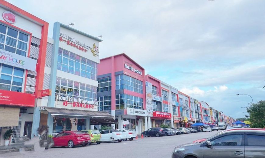 Mount Austin – 3 Storey Shoplot – FOR SALE Mount Austin – 3 Storey Shoplot – FOR SALE