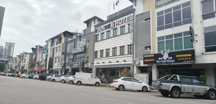 Nusa Bestari – 3 Storey Shoplot – FOR SALE Nusa Bestari – 3 Storey Shoplot – FOR SALE