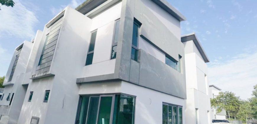 Sunway Lenang Heights – 2 Storey End Lot Semi Detached House – FOR SALE