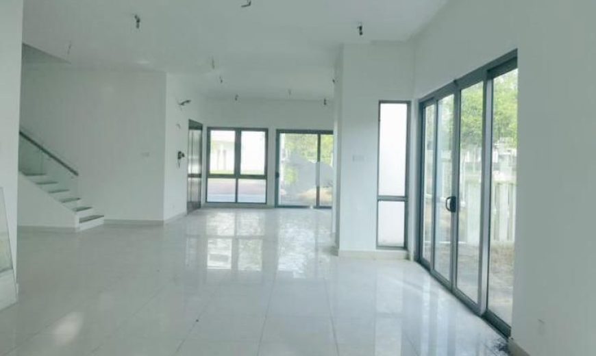Sunway Lenang Heights – 2 Storey End Lot Semi Detached House – FOR SALE Sunway Lenang Heights – 2 Storey End Lot Semi Detached House – FOR SALE