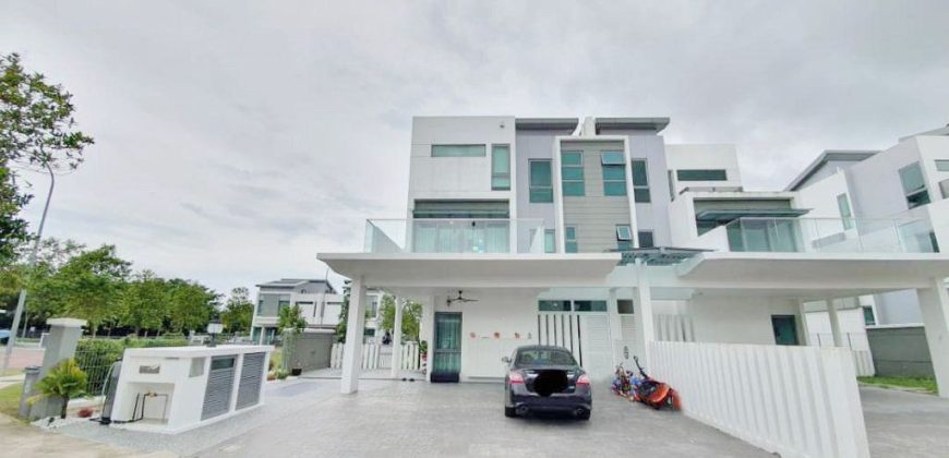 Sunway Lenang Heights – 3 Storey Corner Semi Detached House – FOR SALE Sunway Lenang Heights – 3 Storey Corner Semi Detached House – FOR SALE