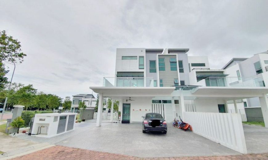 Sunway Lenang Heights – 3 Storey Corner Semi Detached House – FOR SALE Sunway Lenang Heights – 3 Storey Corner Semi Detached House – FOR SALE