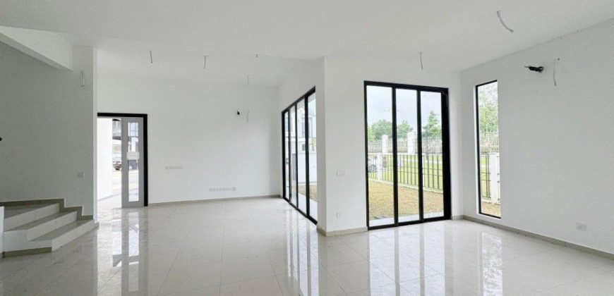 Eco Spring – 2 Storey End Lot Terrace House – FOR SALE