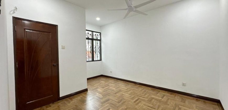 Impian Emas – 2 Storey Semi Detached House – FOR SALE Impian Emas – 2 Storey Semi Detached House – FOR SALE