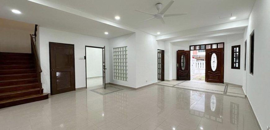 Impian Emas – 2 Storey Semi Detached House – FOR SALE Impian Emas – 2 Storey Semi Detached House – FOR SALE