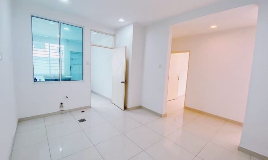 Taman Molek – 2 Storey Semi Detached House – FOR SALE Taman Molek – 2 Storey Semi Detached House – FOR SALE