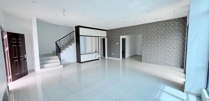 Taman Pulai Hijauan – 2 Storey Smei Detached House – FOR SALE Taman Pulai Hijauan – 2 Storey Smei Detached House – FOR SALE