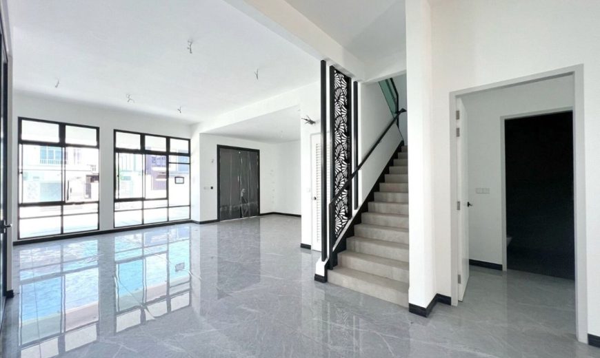 Setia Tropika – 2 Storey Semi Detached House – FOR SALE Setia Tropika – 2 Storey Semi Detached House – FOR SALE
