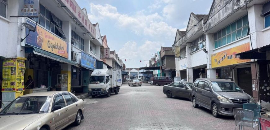 Taman Universiti – 2 Storey Shoplot – FOR SALE Taman Universiti – 2 Storey Shoplot – FOR SALE