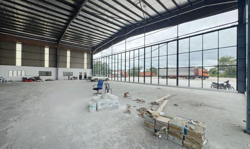 Kempas – Single Storey Detached Building – FOR RENT