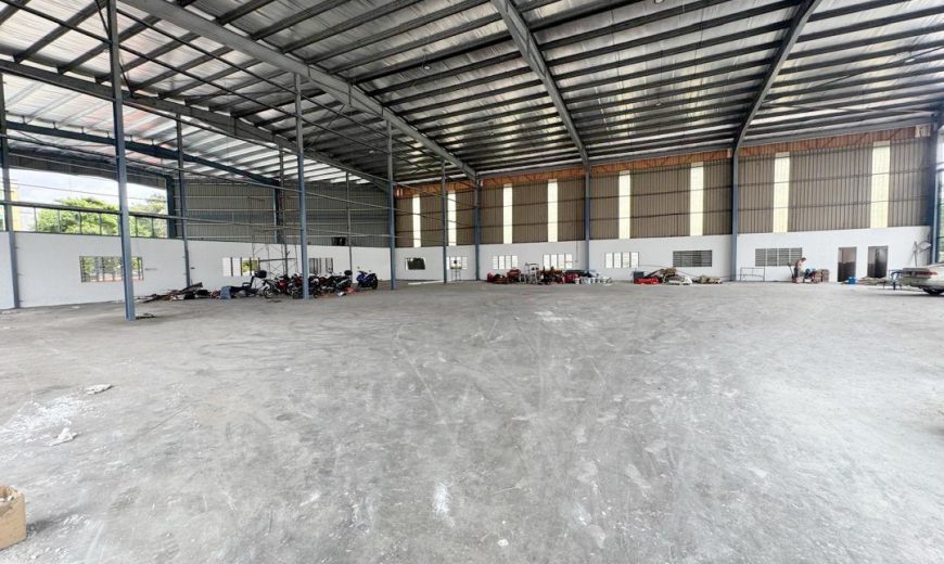 Kempas – Single Storey Detached Building – FOR RENT