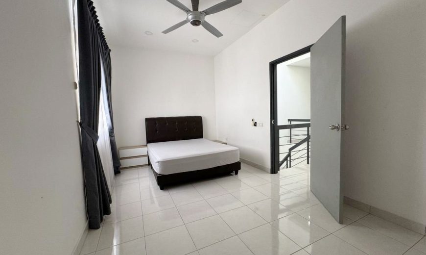 Setia Tropika – 2 Storey Terrace House – FOR SALE Setia Tropika – 2 Storey Terrace House – FOR SALE