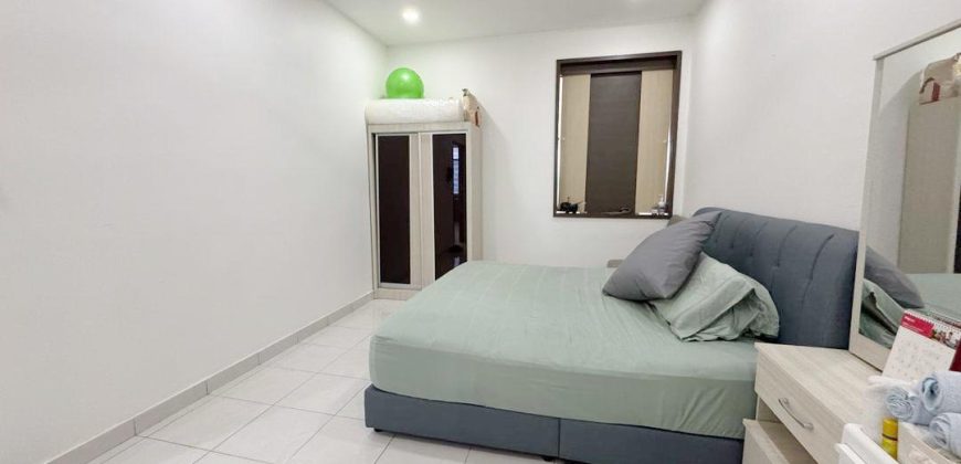 Setia Tropika – 2 Storey Terrace House – FOR SALE Setia Tropika – 2 Storey Terrace House – FOR SALE