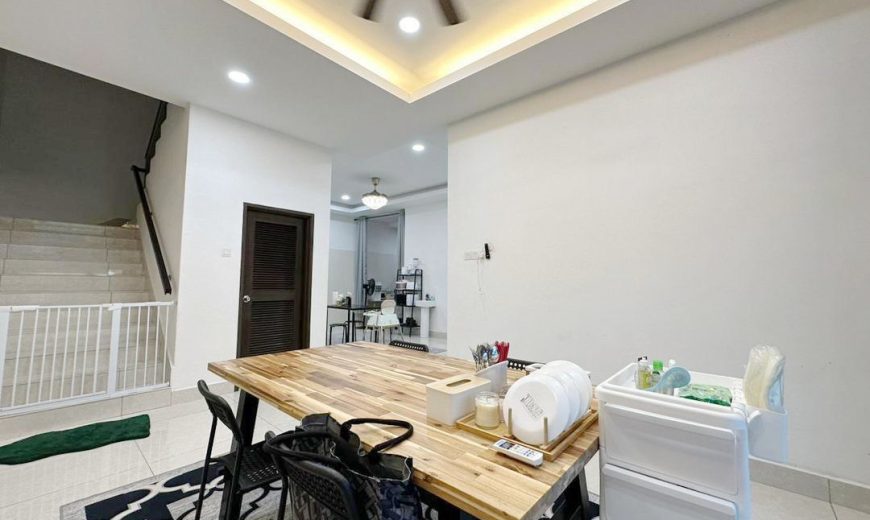 Taman Pulai Utama – 2 Storey Corner Semi Detached House – FOR SALE Taman Pulai Utama – 2 Storey Corner Semi Detached House – FOR SALE