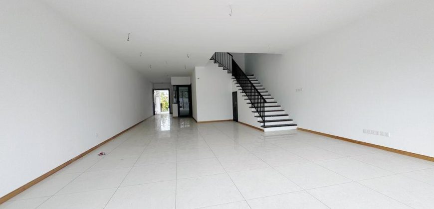 Senibong Cove – 3 Storey Terrace House – FOR SALE Senibong Cove – 3 Storey Terrace House – FOR SALE