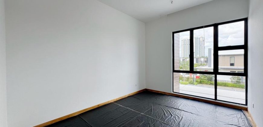 Senibong Cove – 3 Storey Terrace House – FOR SALE Senibong Cove – 3 Storey Terrace House – FOR SALE