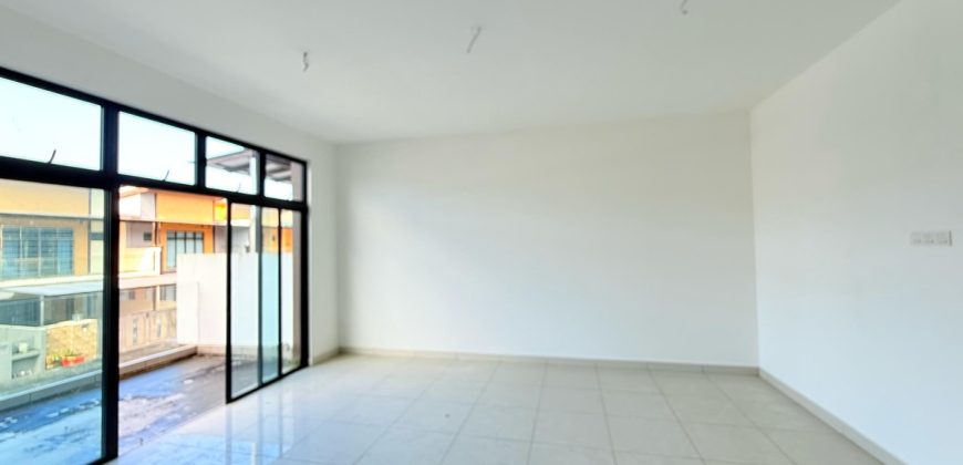 Bandar Cemerlang @ Ulu Tiram – 2 Storey Superlink House – FOR SALE Bandar Cemerlang @ Ulu Tiram – 2 Storey Superlink House – FOR SALE